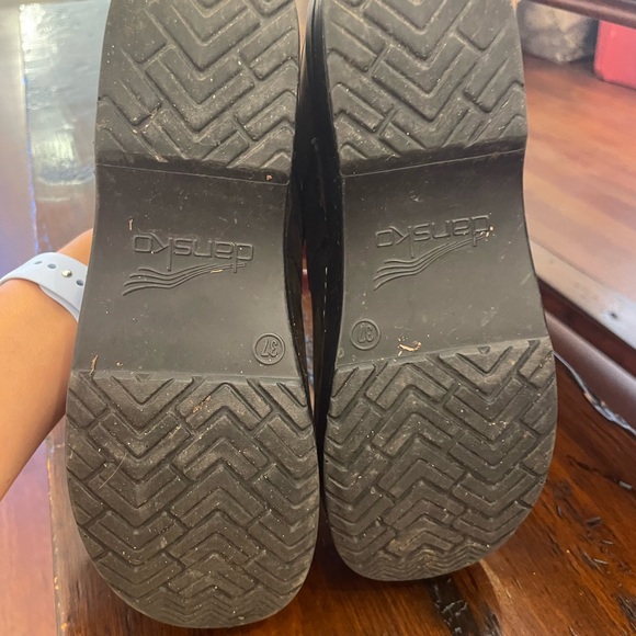 Clogs - Picture 5 of 6